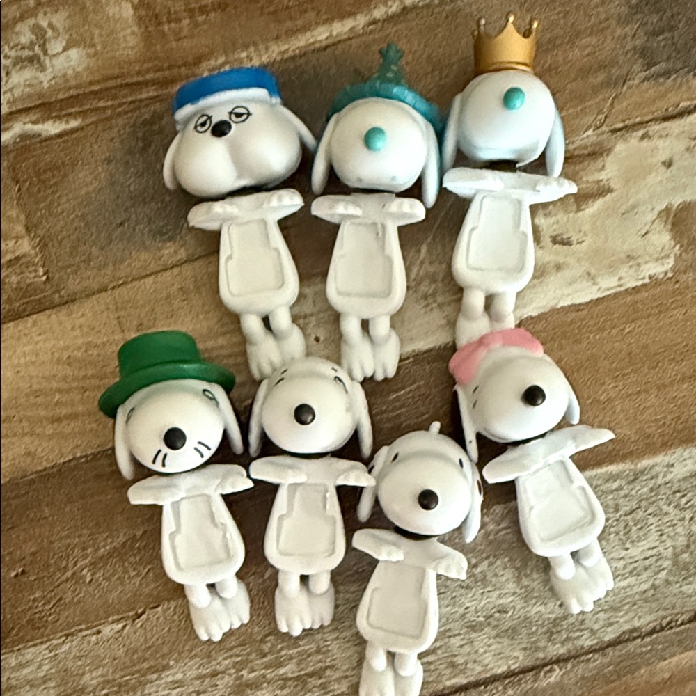 Snoopy Hipper Set with Colorful Hats